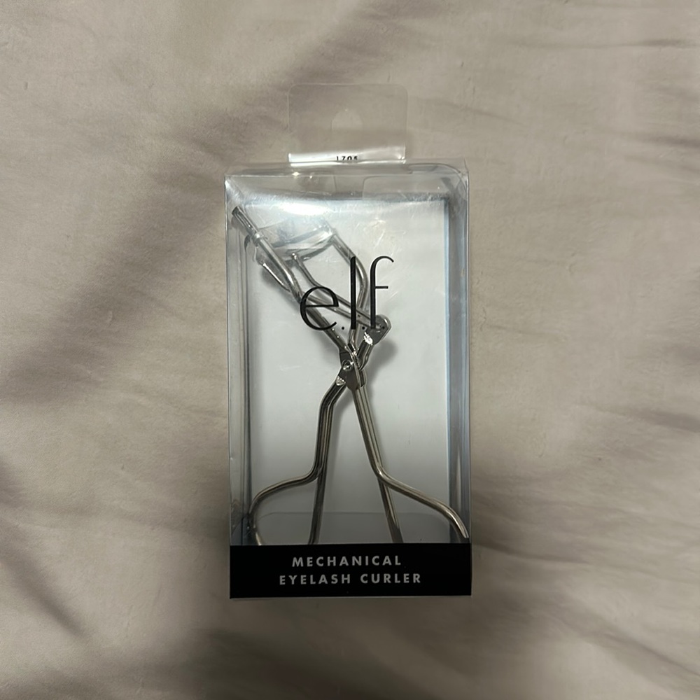 NWT ELF eyelash curler